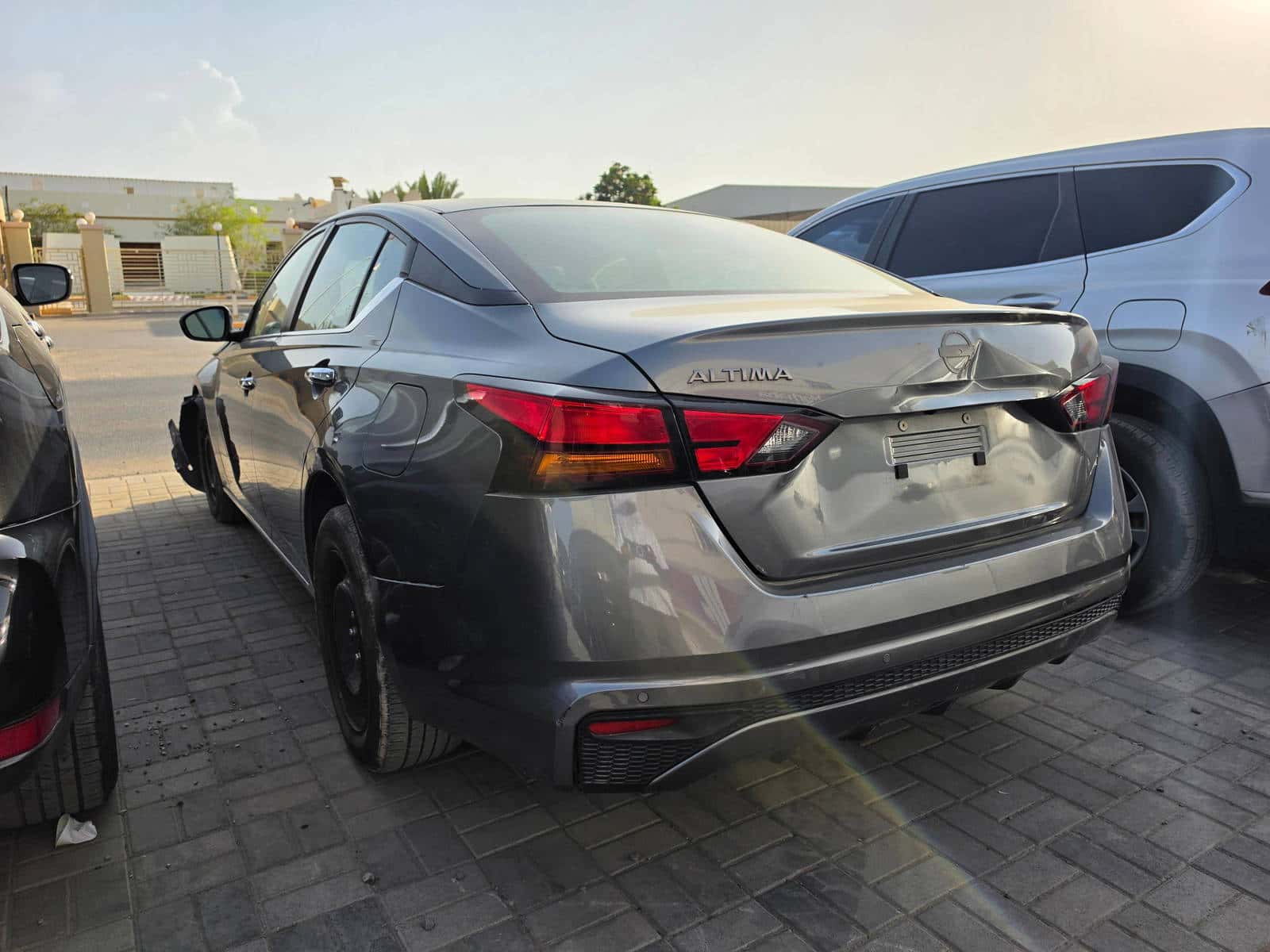 Nissan Altima 2023 thumbnail 5