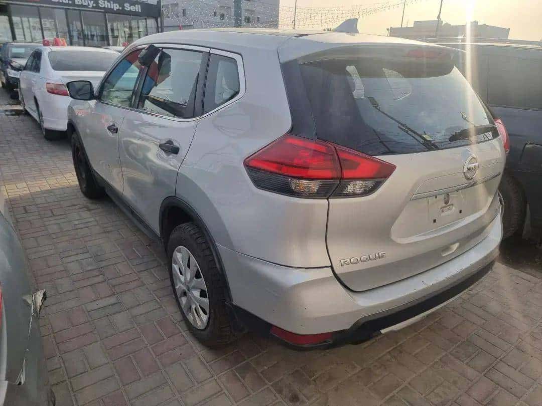 NISSAN ROGUE - Exterior