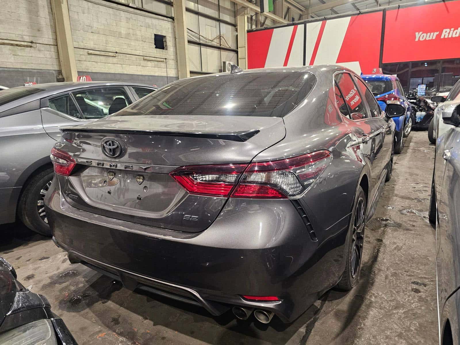 TOYOTA CAMRY 2021 thumbnail 2