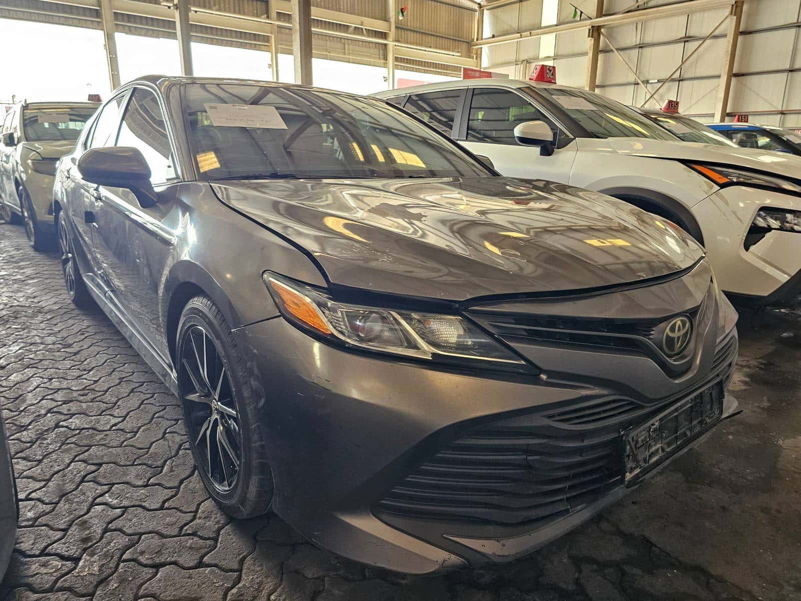 Toyota Camry 2020 thumbnail 3