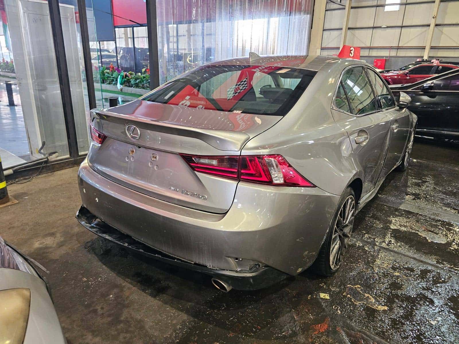 Lexus IS 250 2015 thumbnail 4