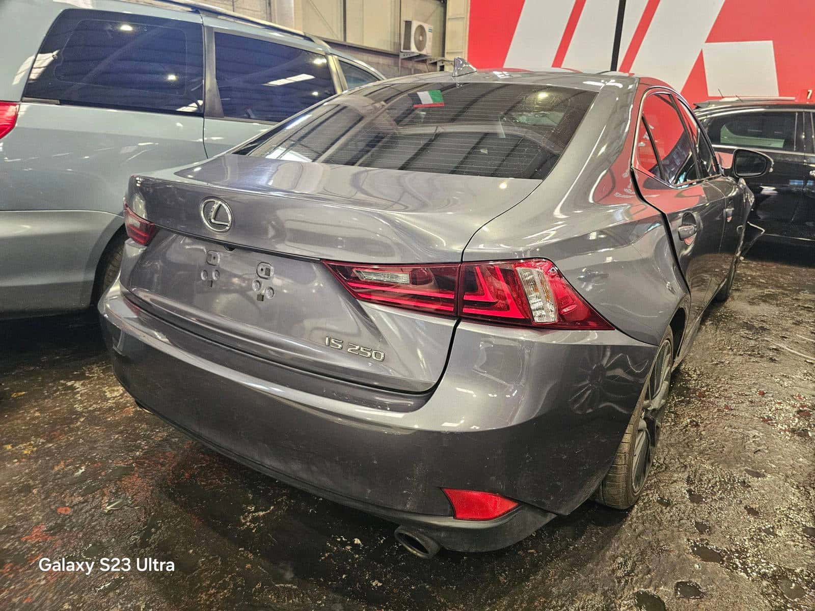 LEXUS IS 250 - Exterior