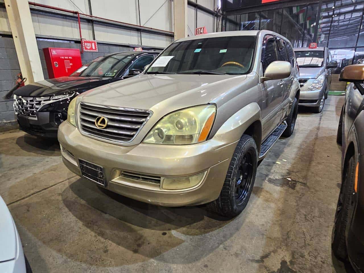 Lexus GX 470 2004 thumbnail 1