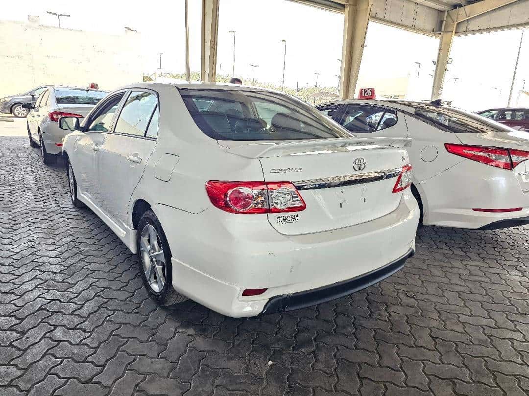 TOYOTA COROLLA 2013 thumbnail 1