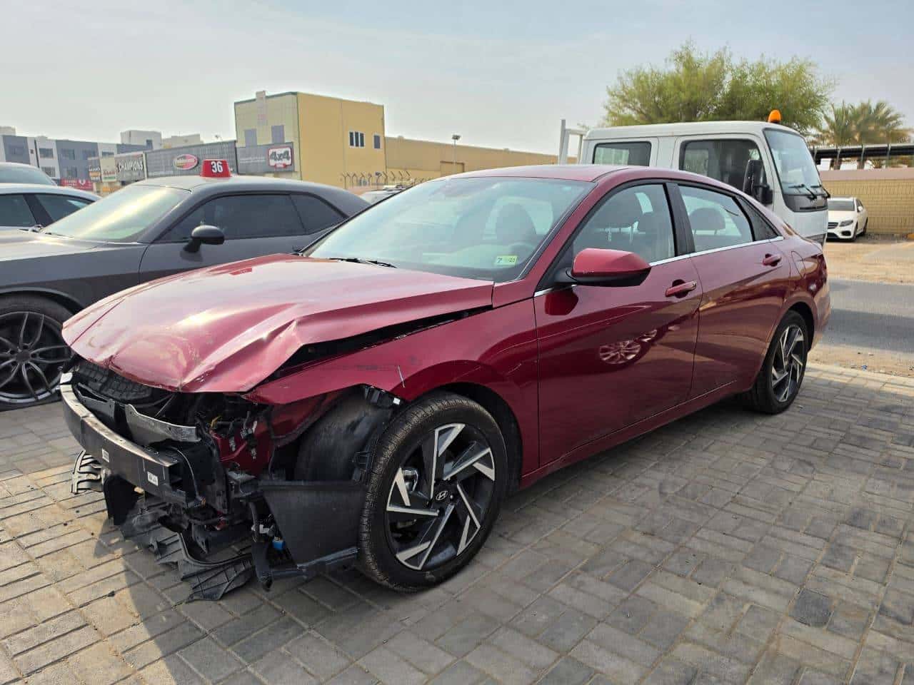 Hyundai Elantra 2024 thumbnail 3