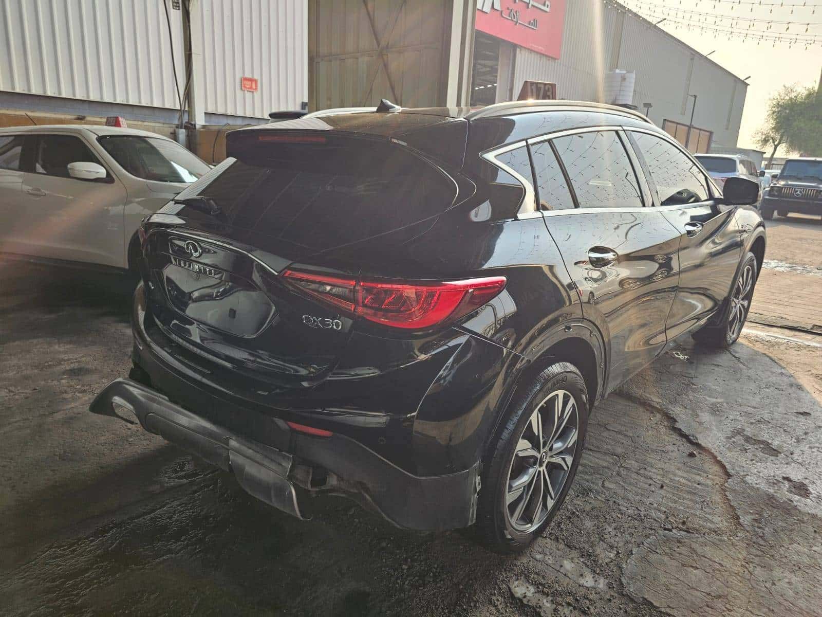 INFINITI QX30 2017 thumbnail 2