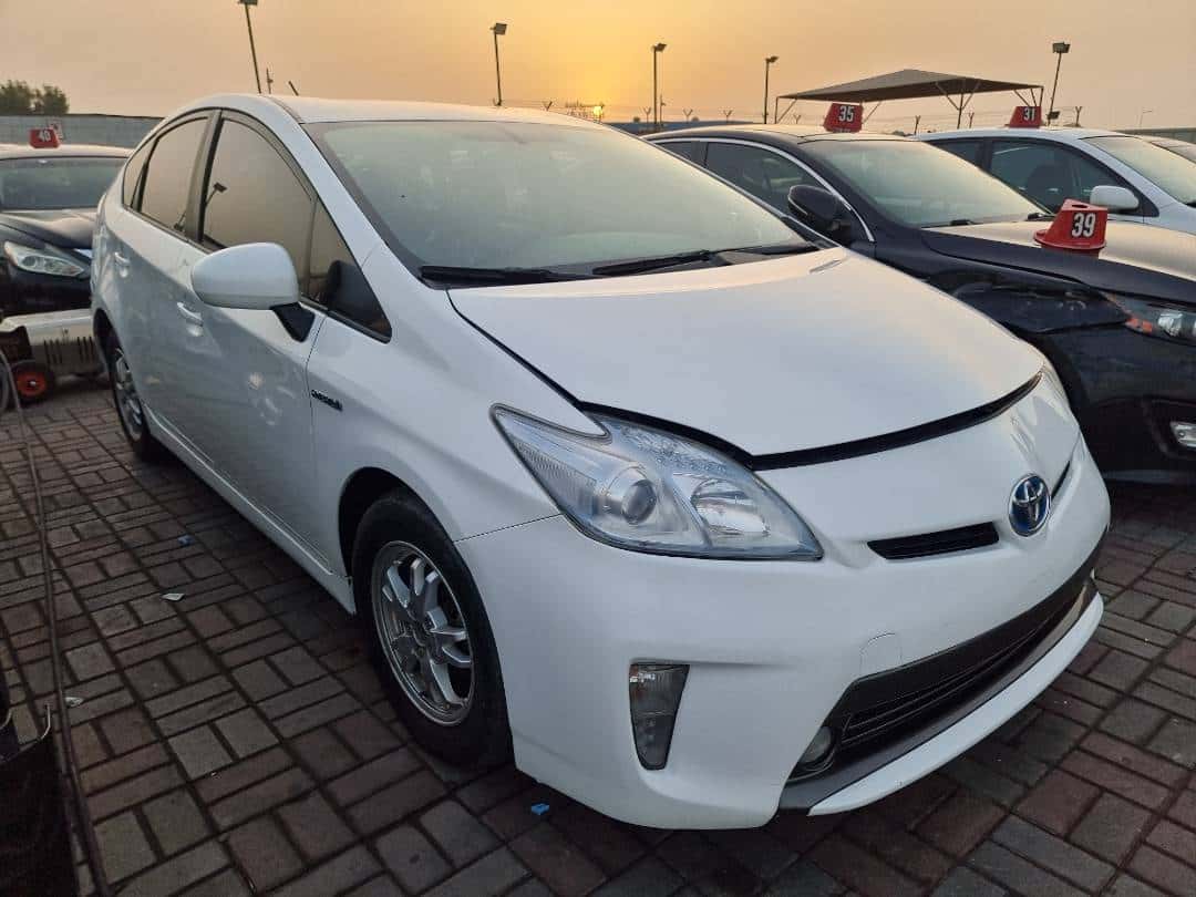 TOYOTA PRIUS - Exterior