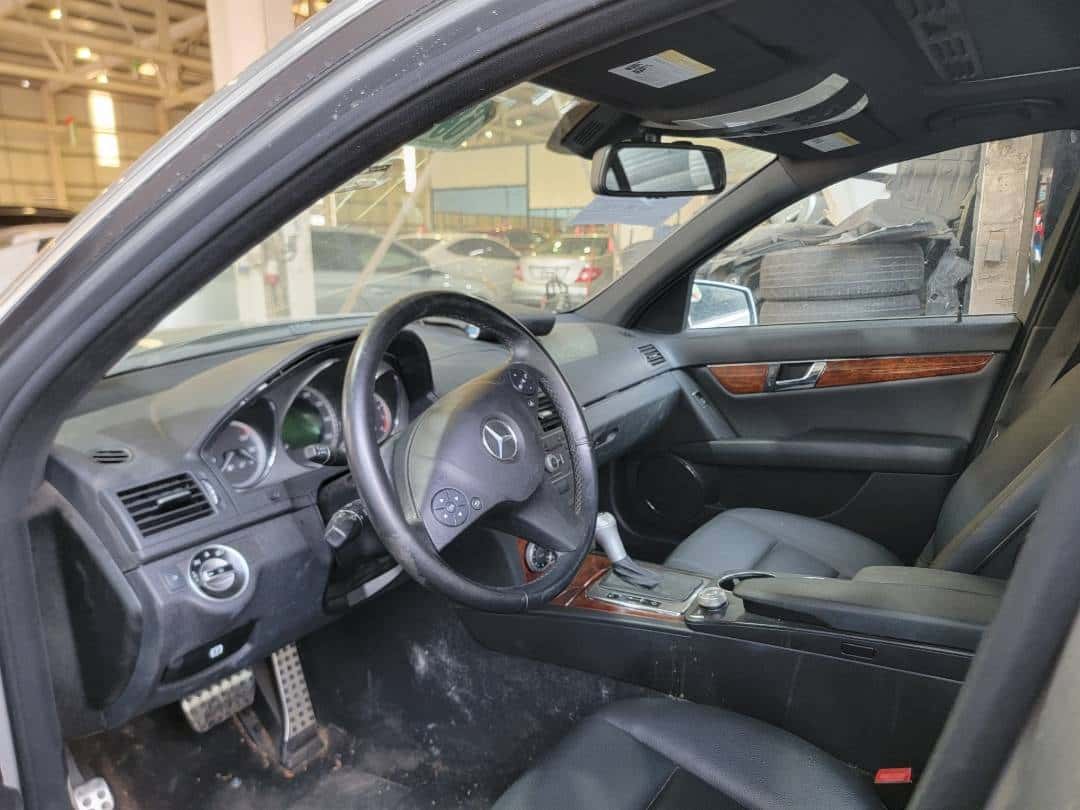 MERCEDES BENZ C300 - Exterior