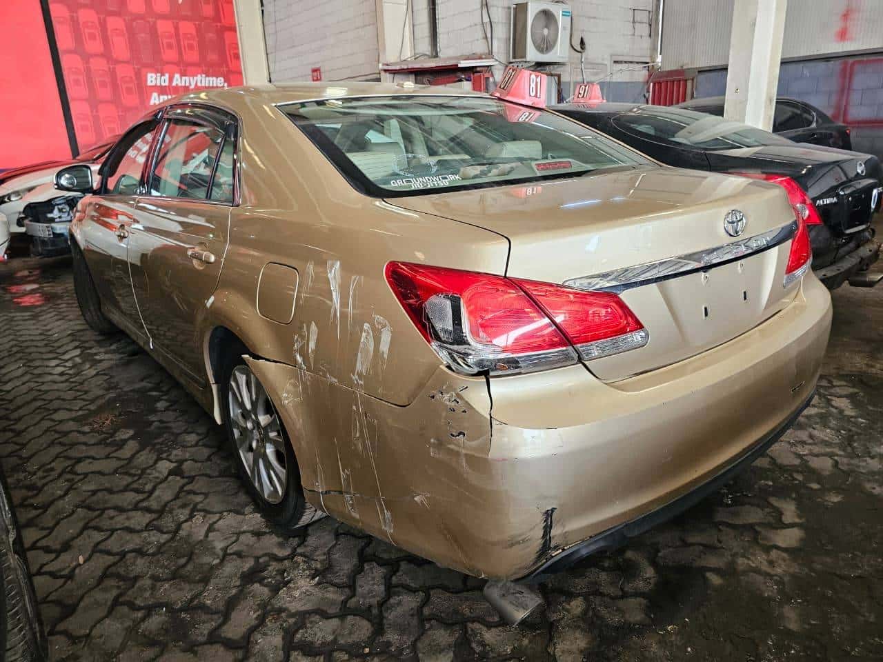 Toyota Avalon 2011 thumbnail 4