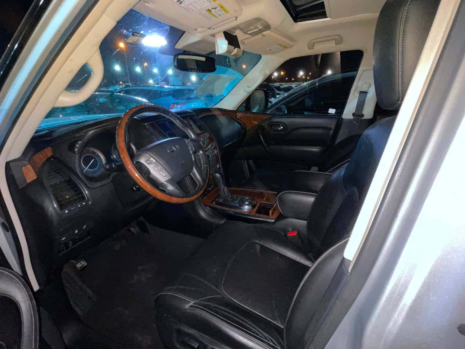 INFINITI QX80 2018 thumbnail 6