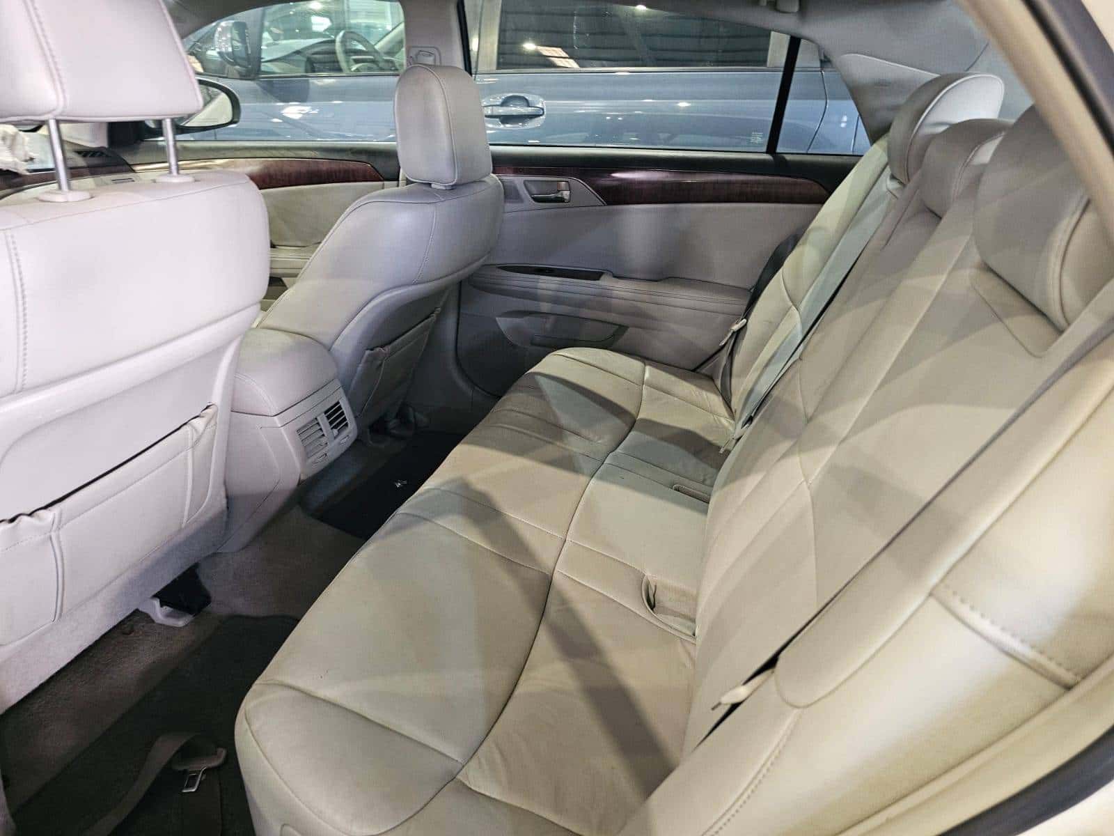 Toyota Avalon 2011 thumbnail 7