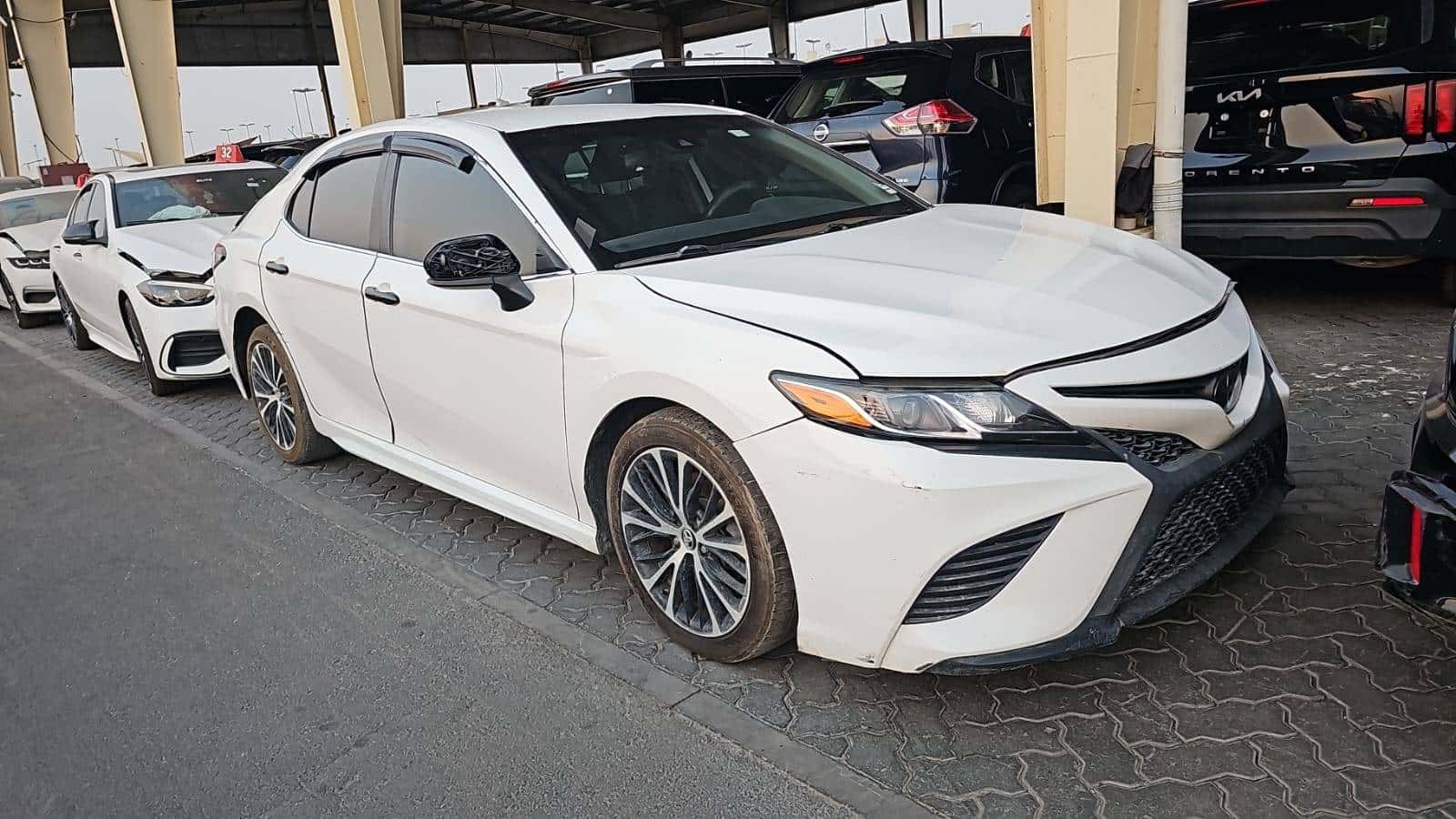 TOYOTA CAMRY 2019 thumbnail 3