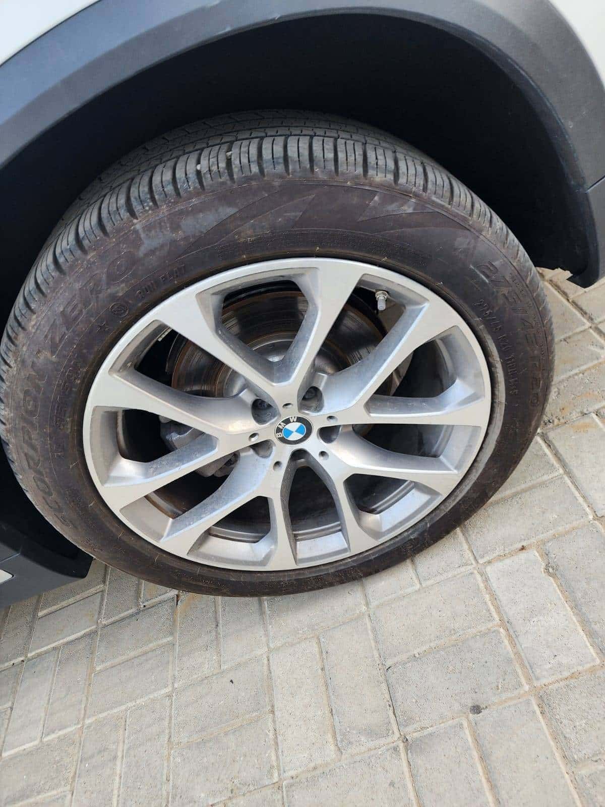 BMW X5 XDRIVE40I 2024 thumbnail 4