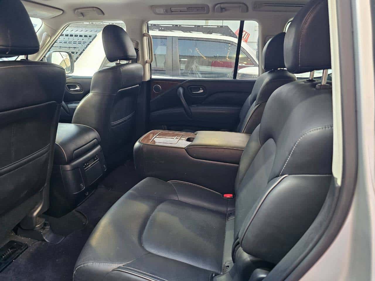 INFINITI QX80 2019 thumbnail 6