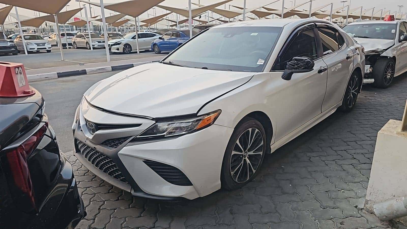 TOYOTA CAMRY 2019 thumbnail 1