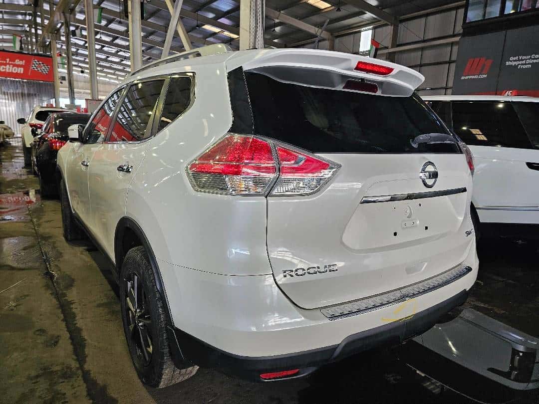 Nissan Rogue 2015 thumbnail 1