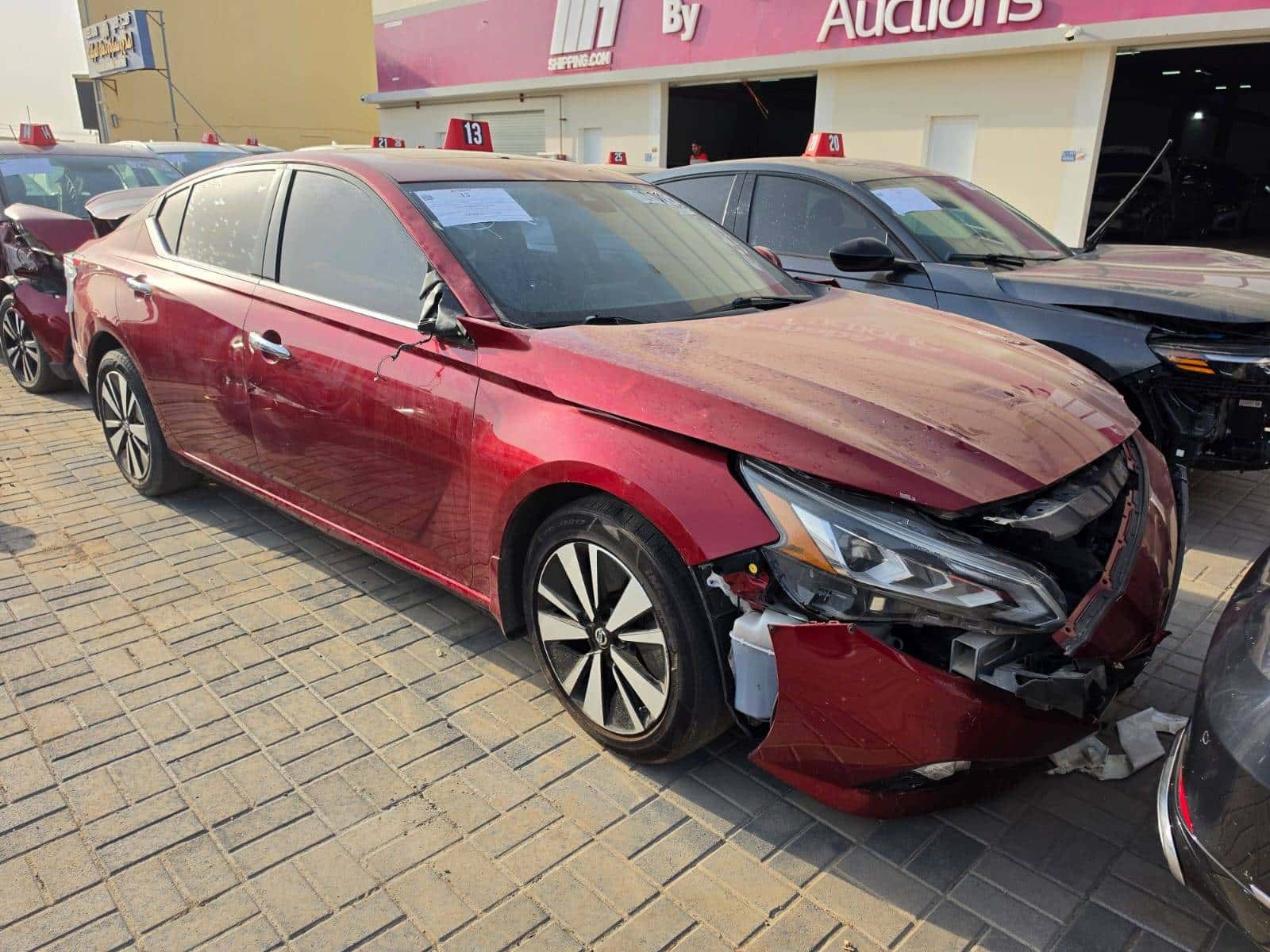 Nissan Altima 2020 thumbnail 1