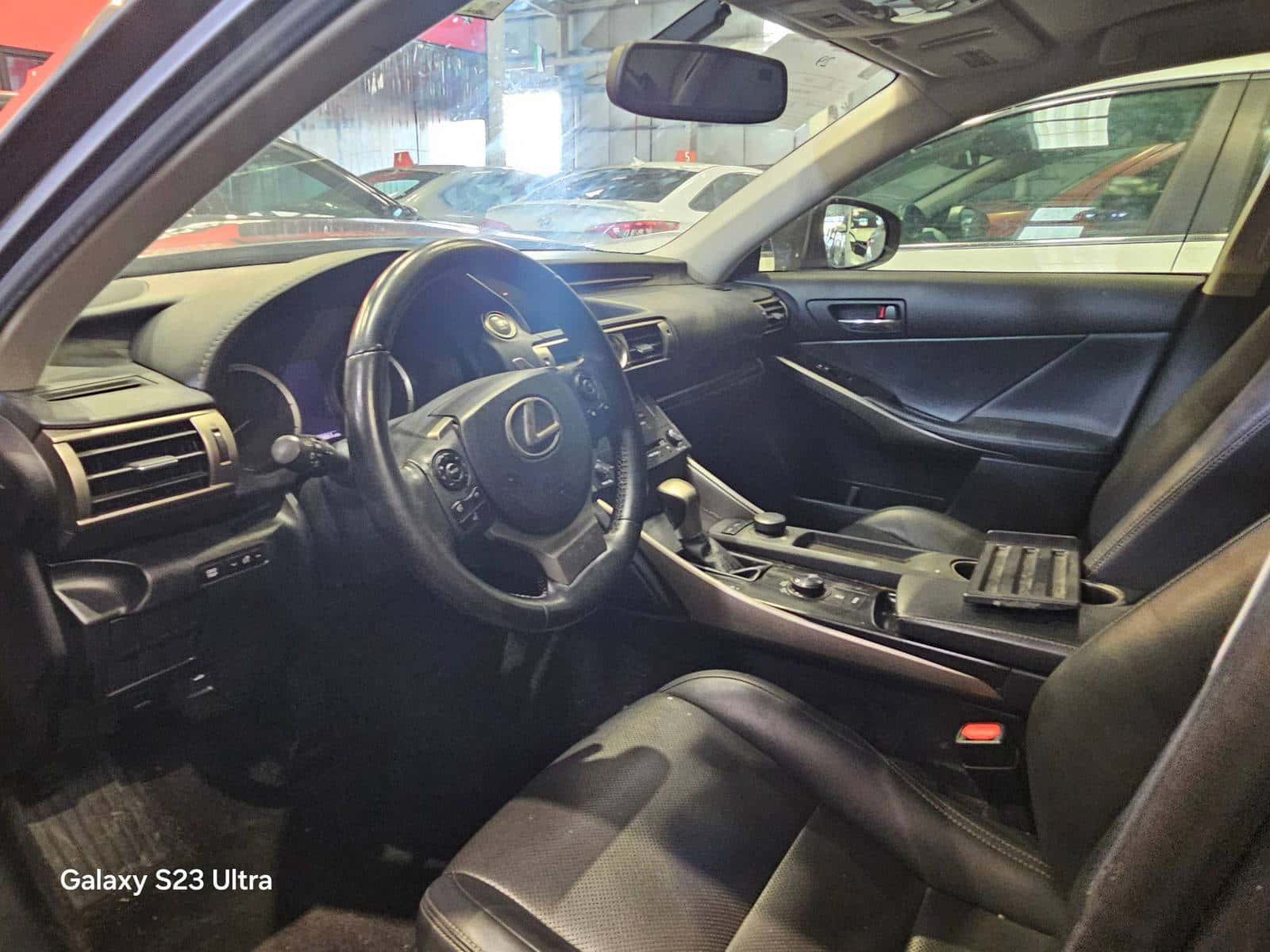 LEXUS IS 250 - Exterior
