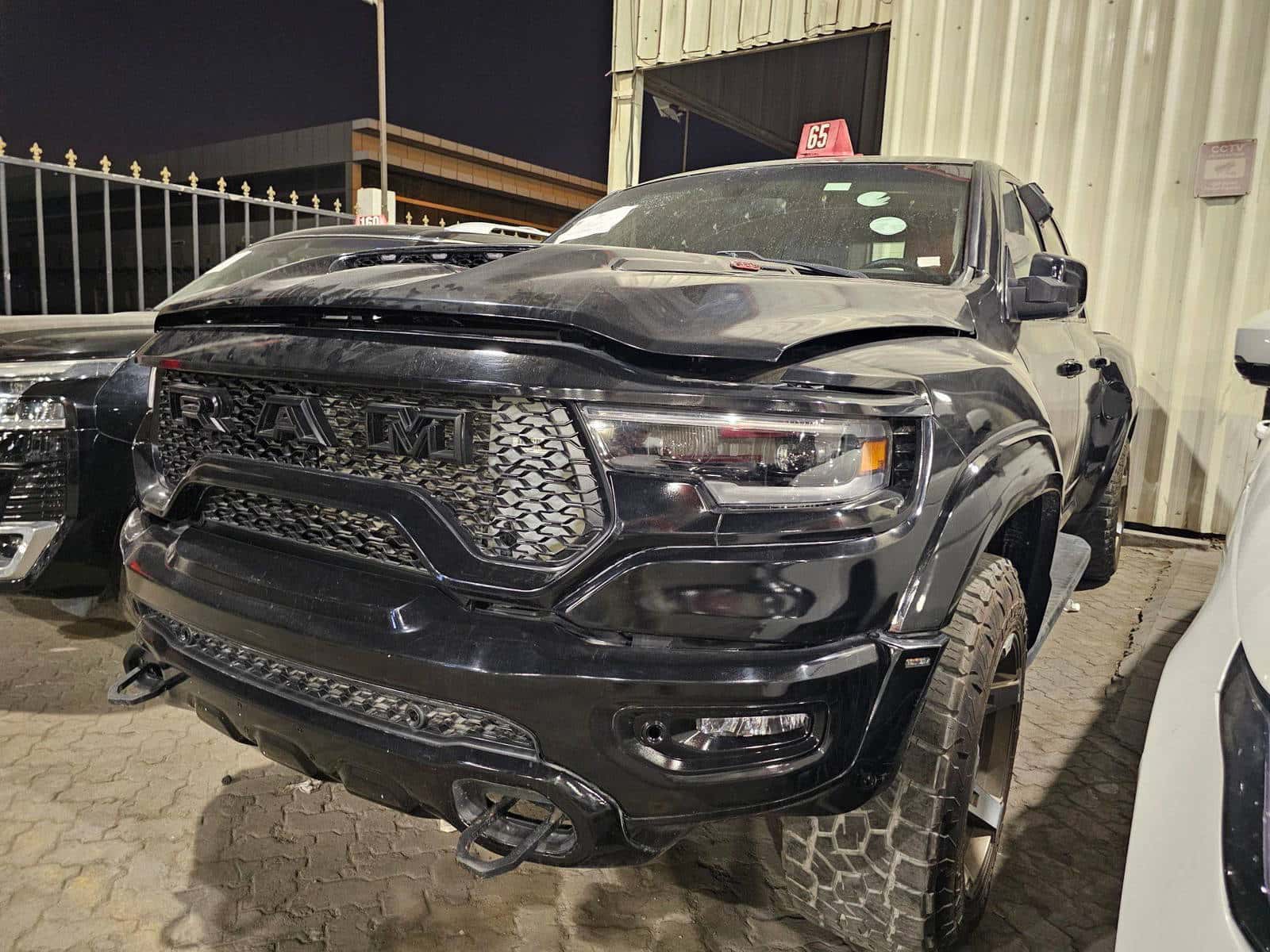 Dodge RAM 1500 2021 thumbnail 2