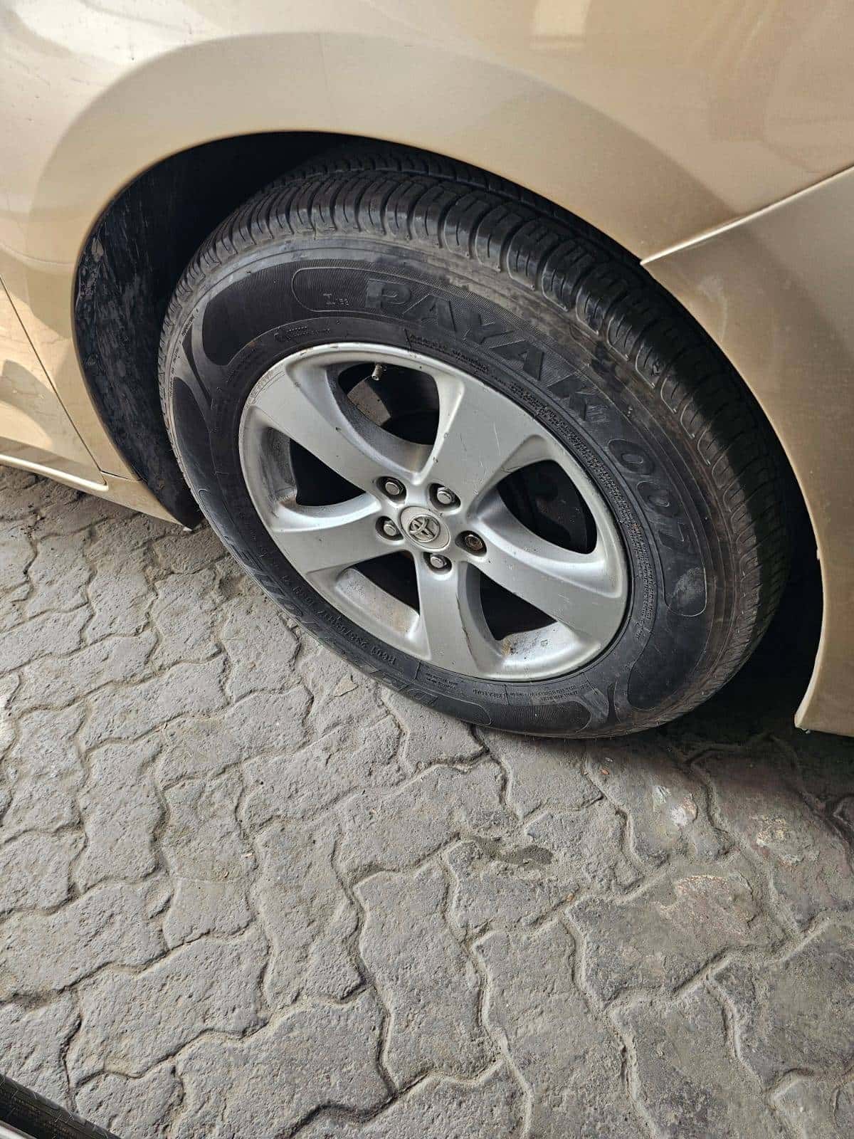 Toyota Sienna 2011 thumbnail 4