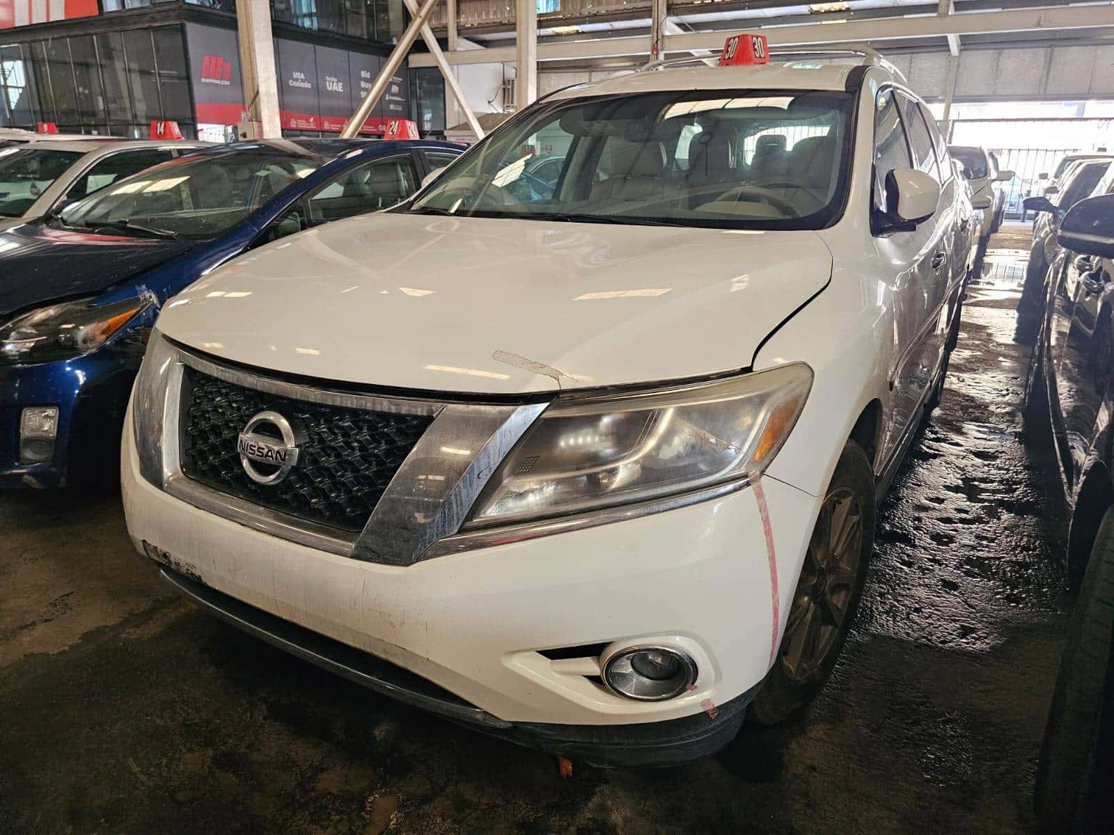Nissan Pathfinder 2013 thumbnail 4