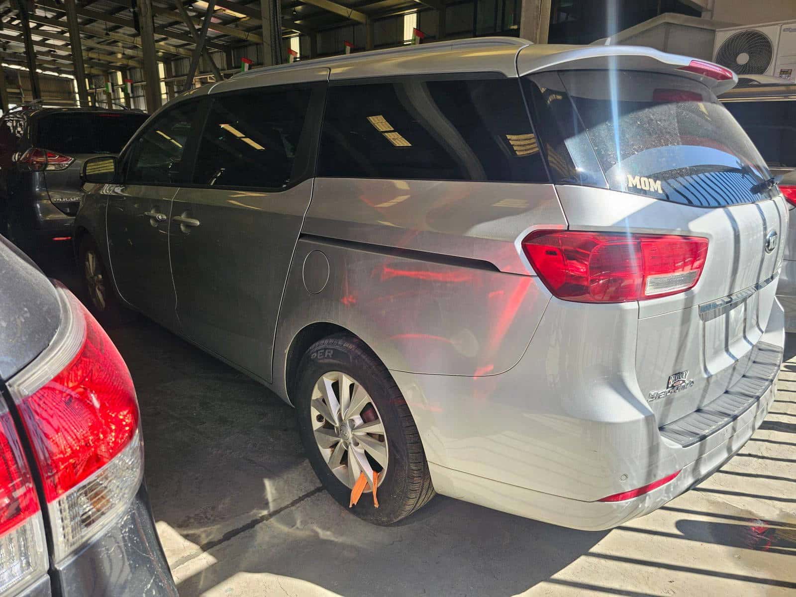 KIA SEDONA 2016 thumbnail 2