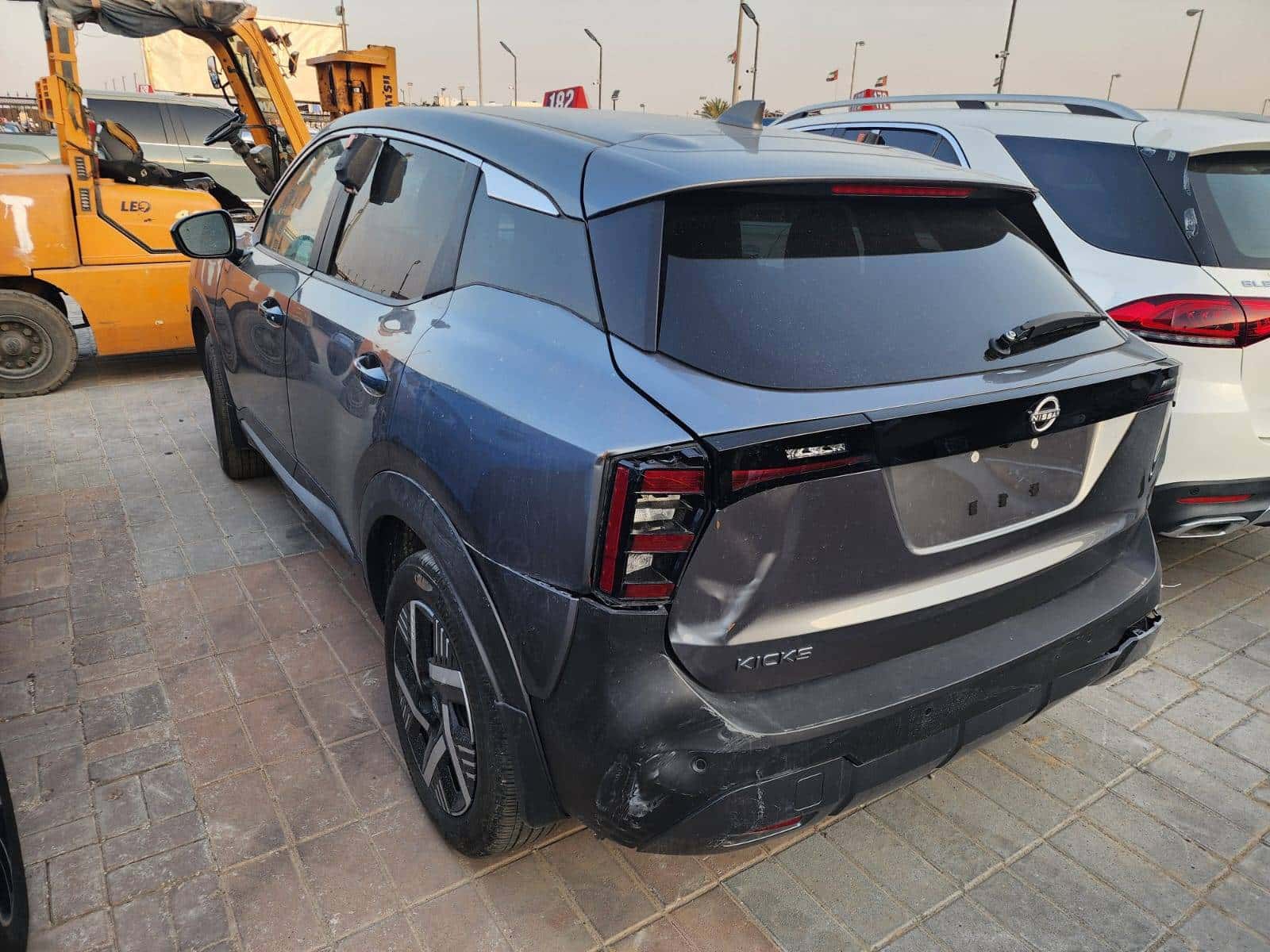 Nissan Kicks 2025 thumbnail 5