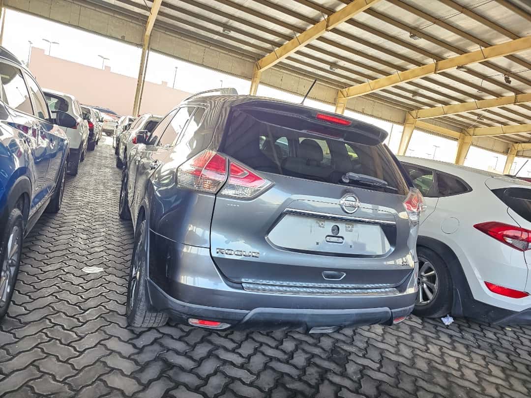 NISSAN ROGUE - Exterior