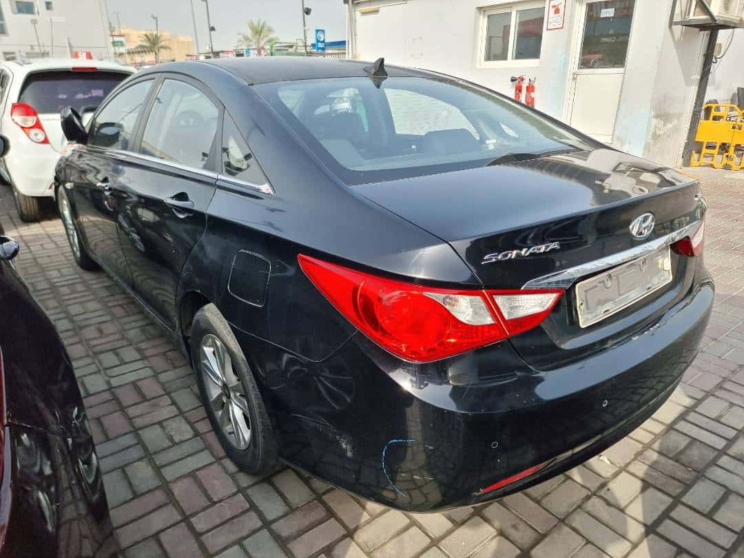 Hyundai Sonata 2011 thumbnail 3