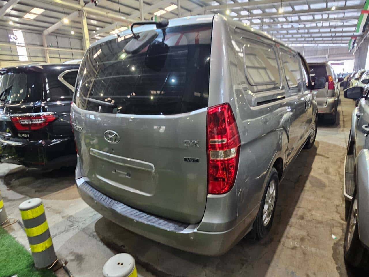 Hyundai GRAND STAREX 2011 thumbnail 4