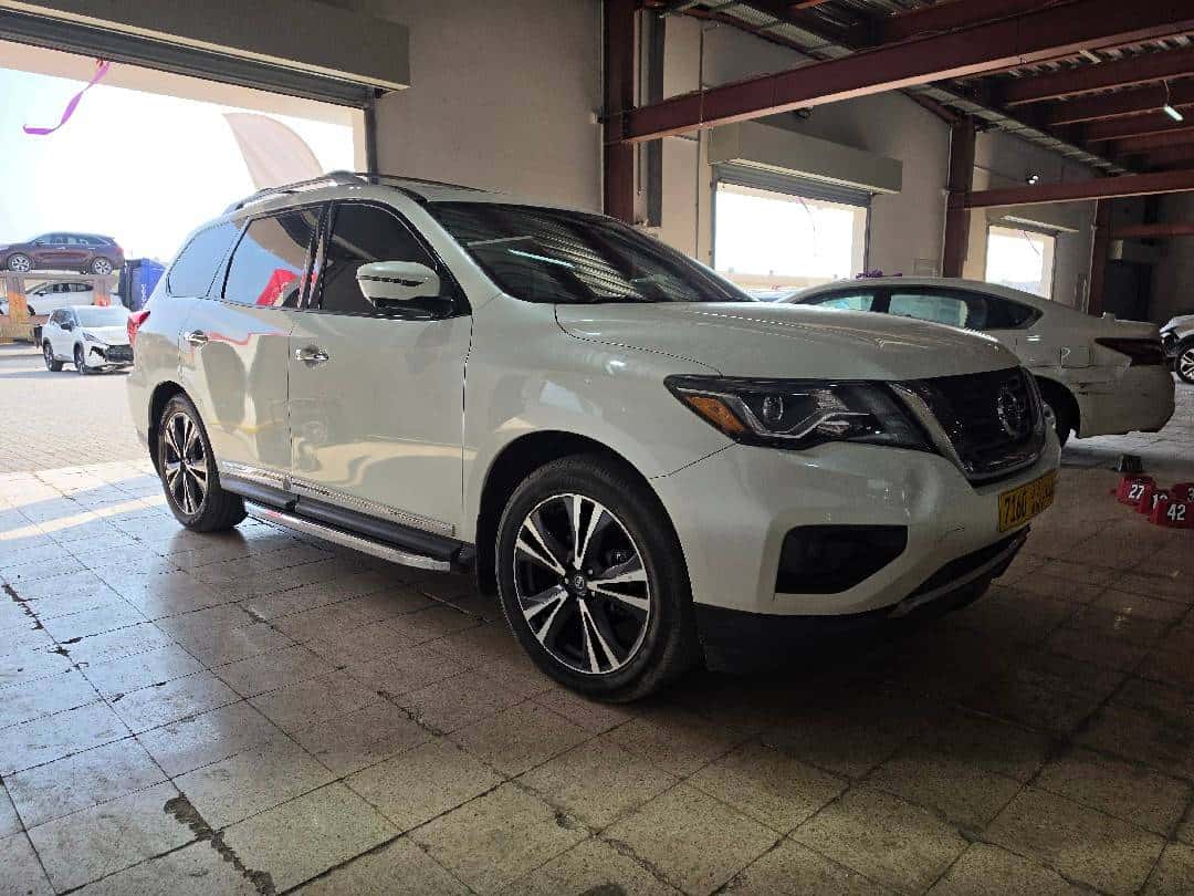 Nissan Pathfinder 2019 thumbnail 1