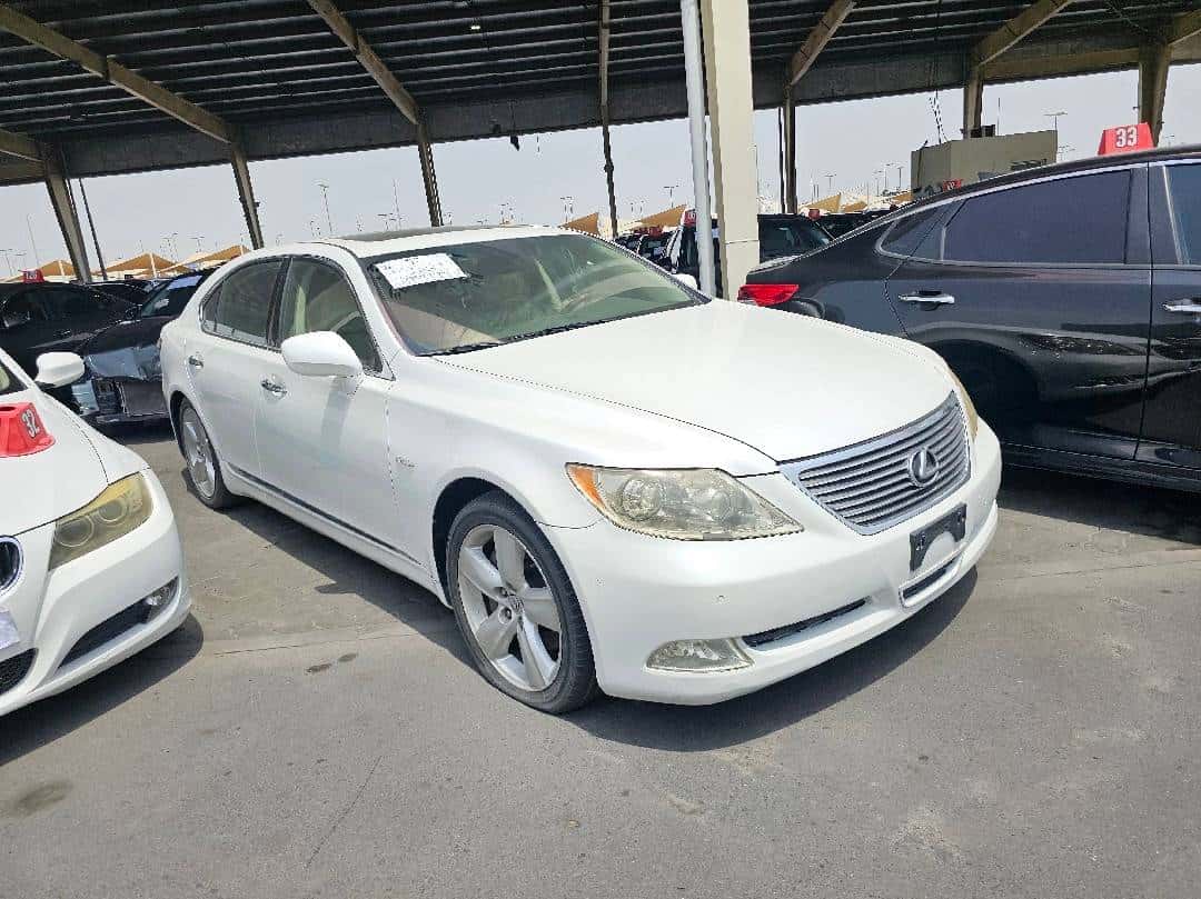 LEXUS LS 460 2008 thumbnail 1