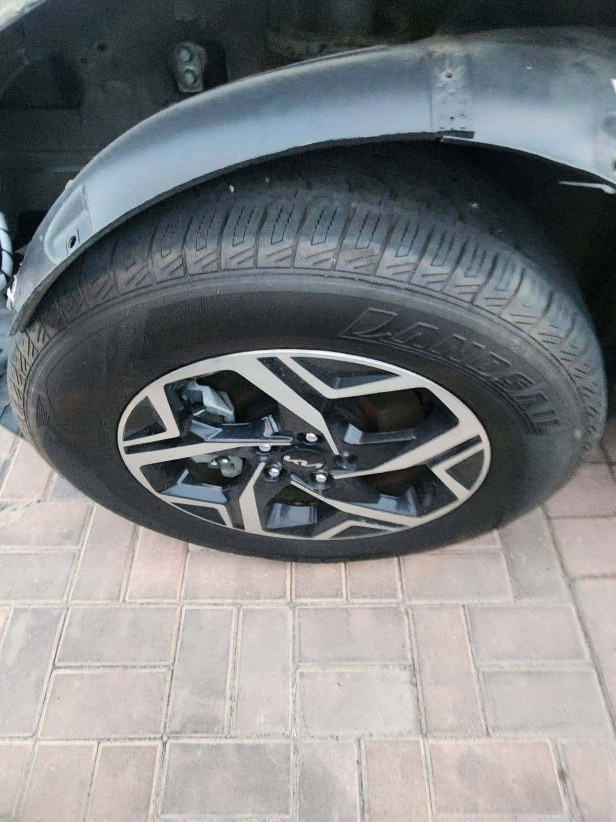 KIA SPORTAGE 2023 thumbnail 5
