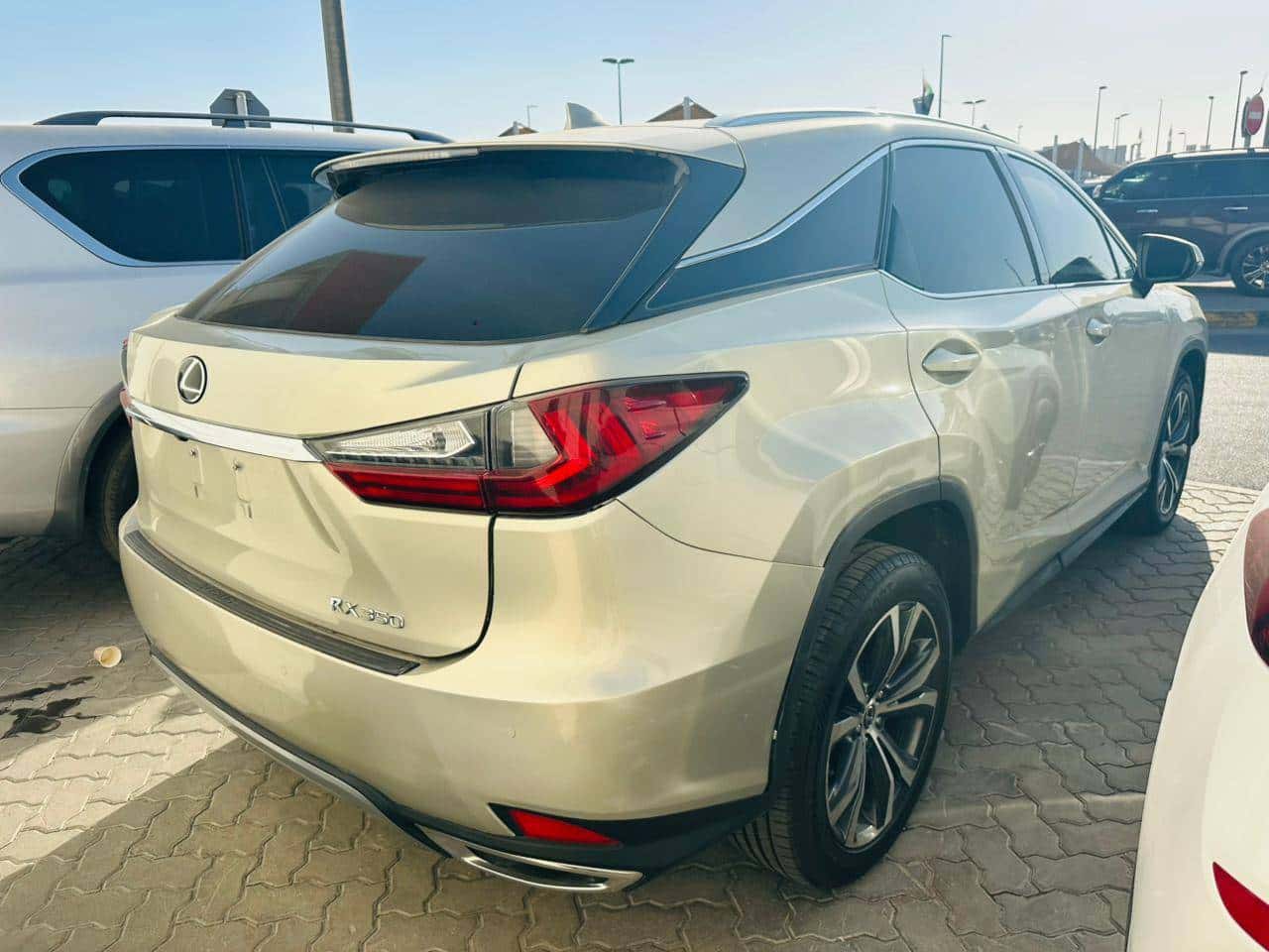 LEXUS RX 350 2021 thumbnail 5
