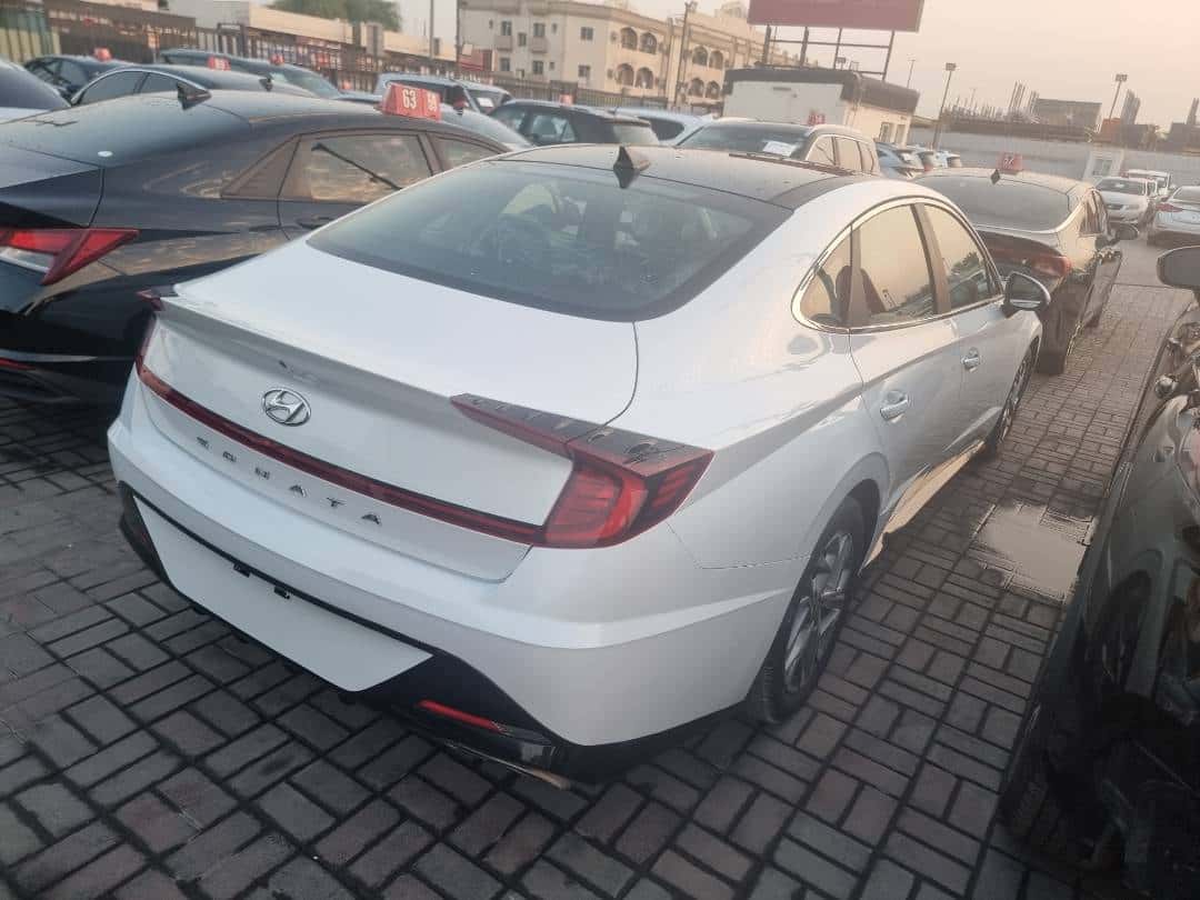 Hyundai Sonata 2021 thumbnail 4