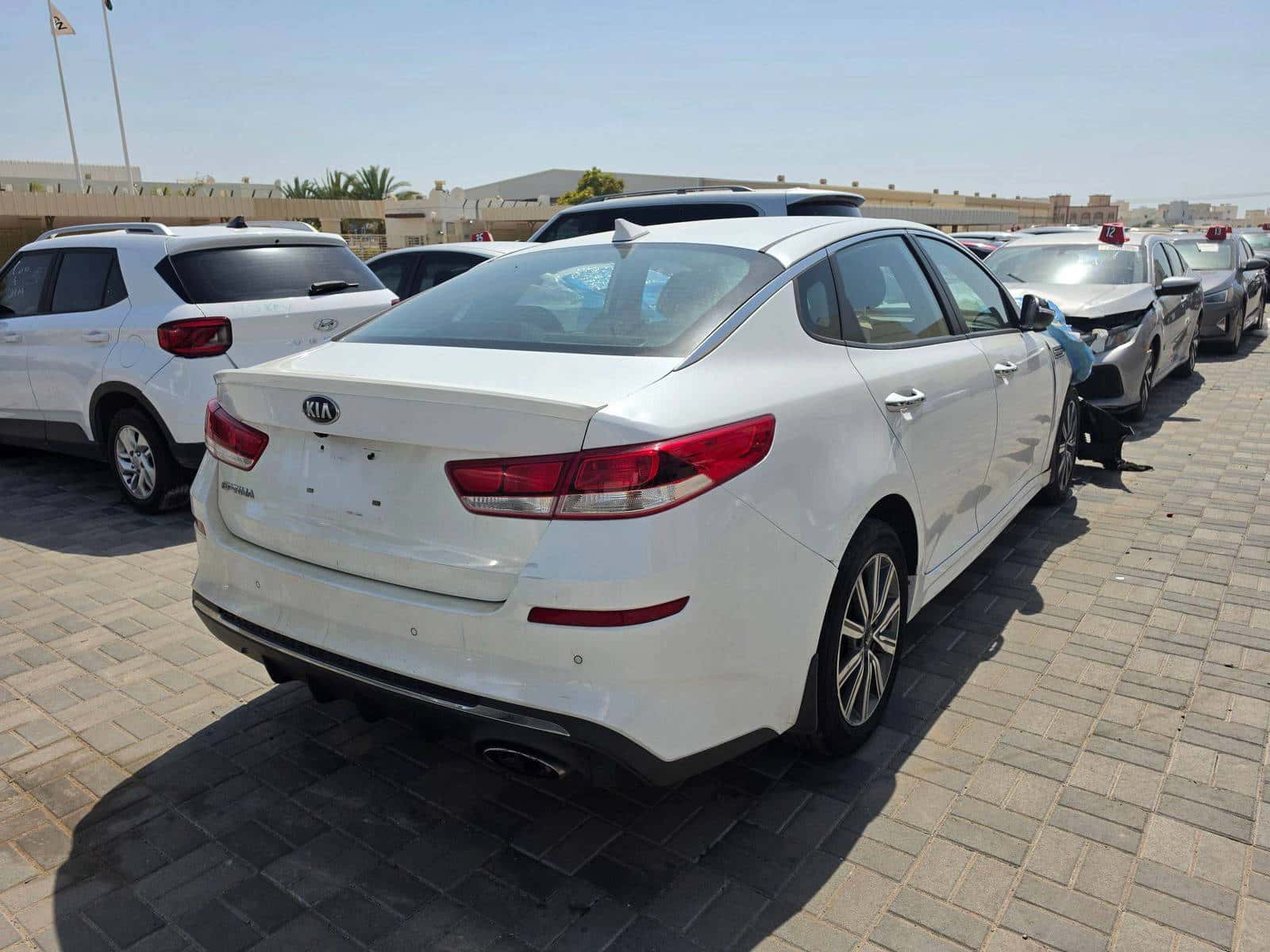 Kia Optima 2019 thumbnail 3
