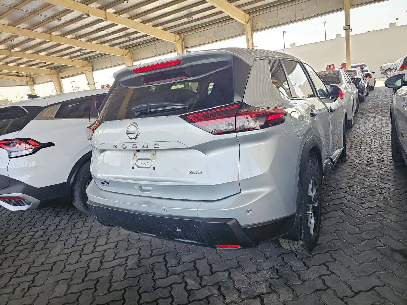 NISSAN ROGUE 2024 thumbnail 3