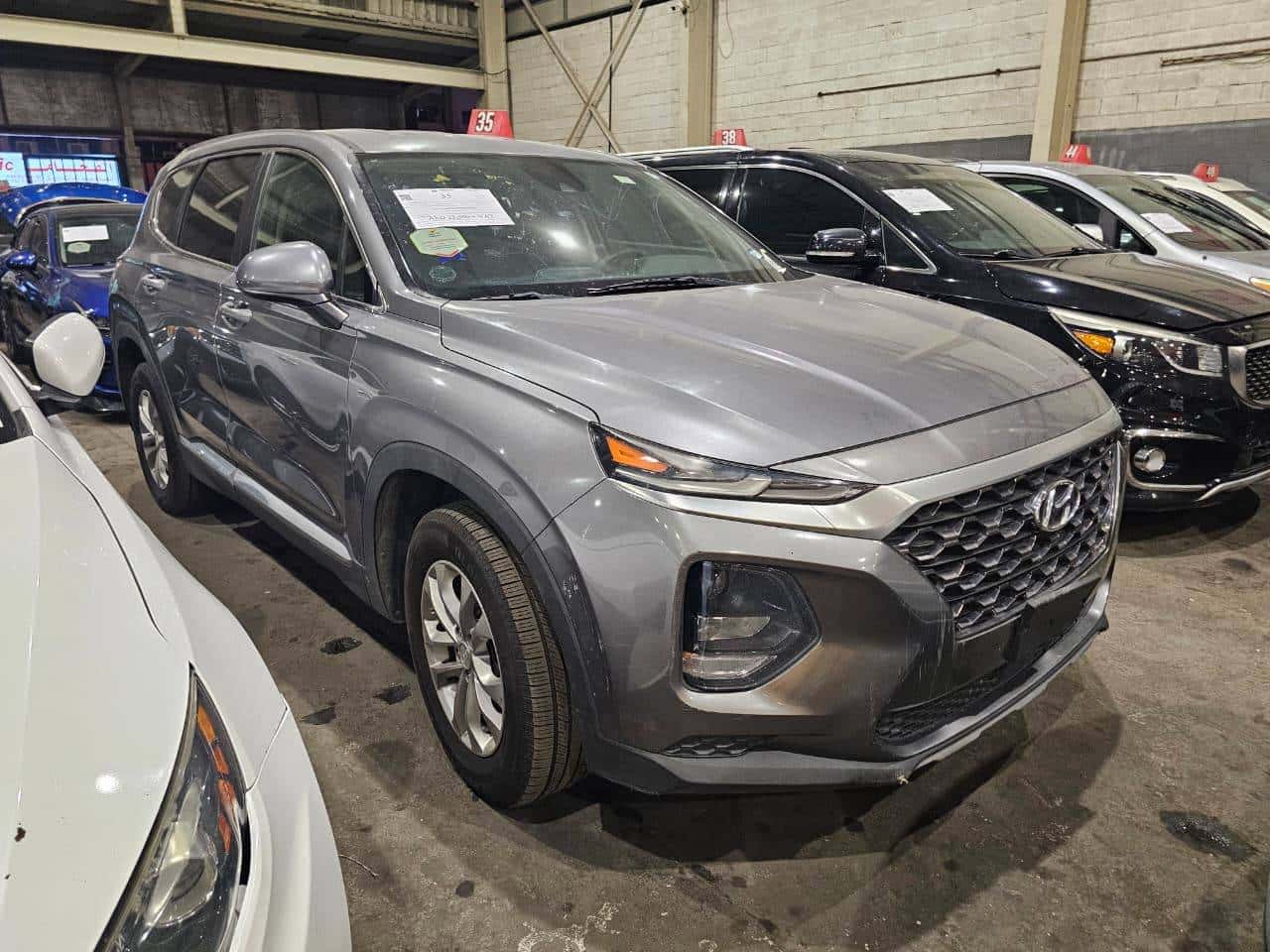 Hyundai Santa Fe 2019 thumbnail 3