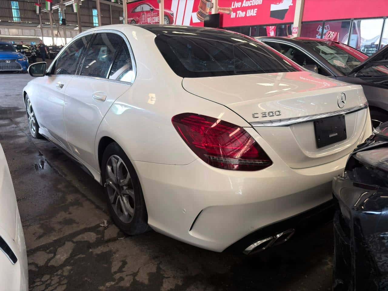 MERCEDES BENZ C300 2015 thumbnail 3