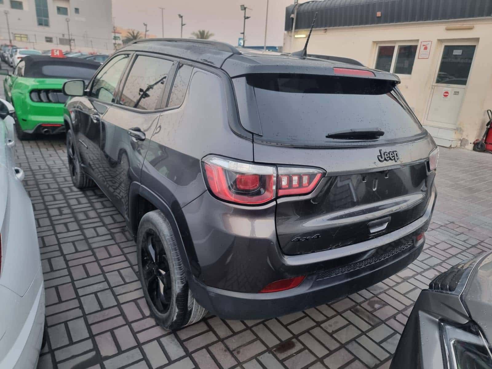 JEEP COMPASS LATITUDE 2019 thumbnail 4