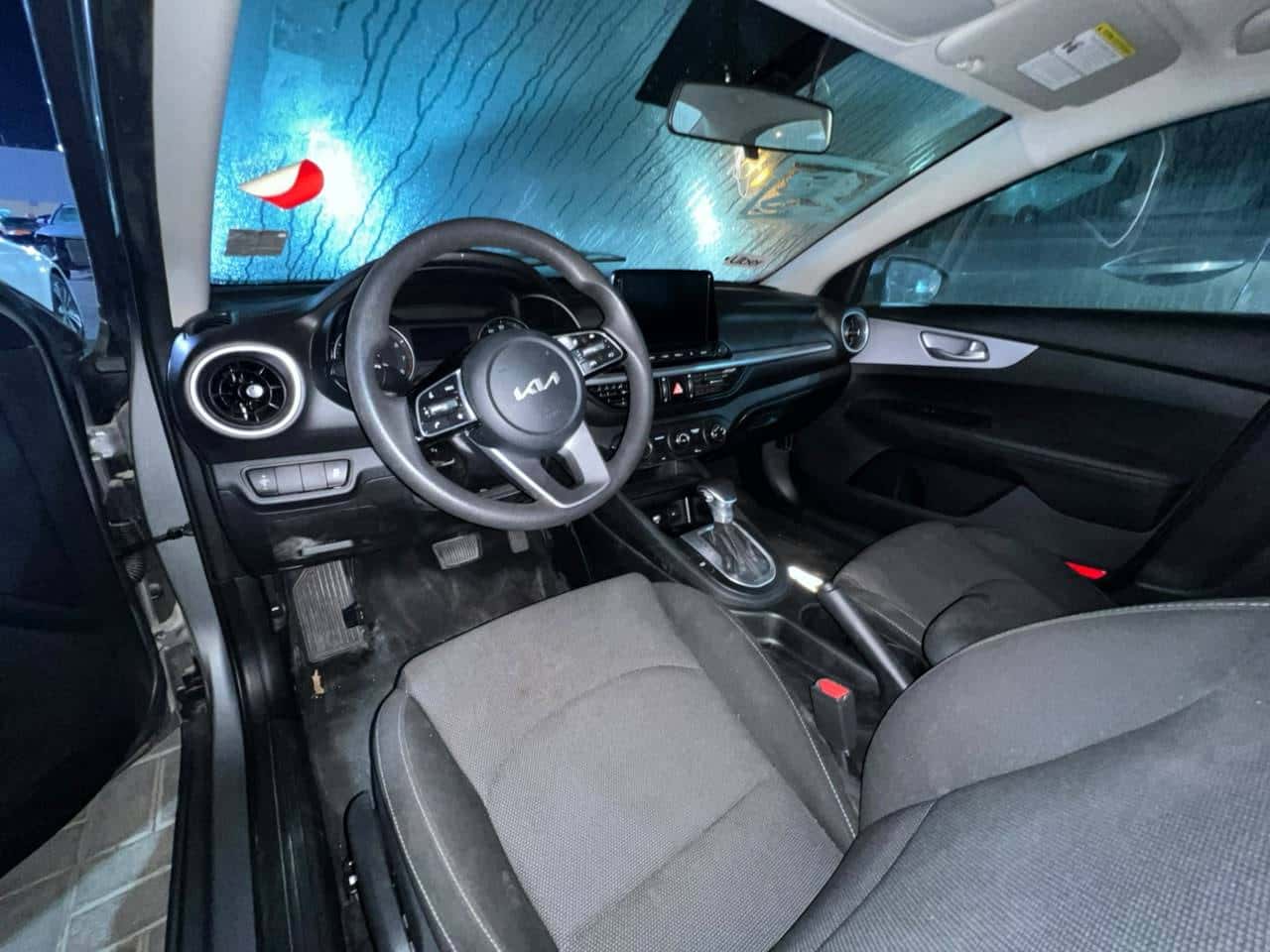 Kia Forte 2024 thumbnail 6