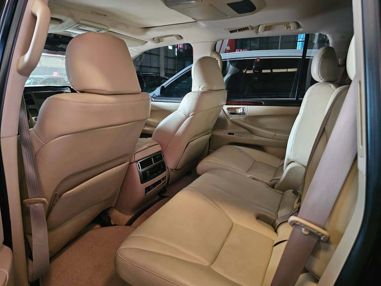 Lexus LX 570 2009 thumbnail 7