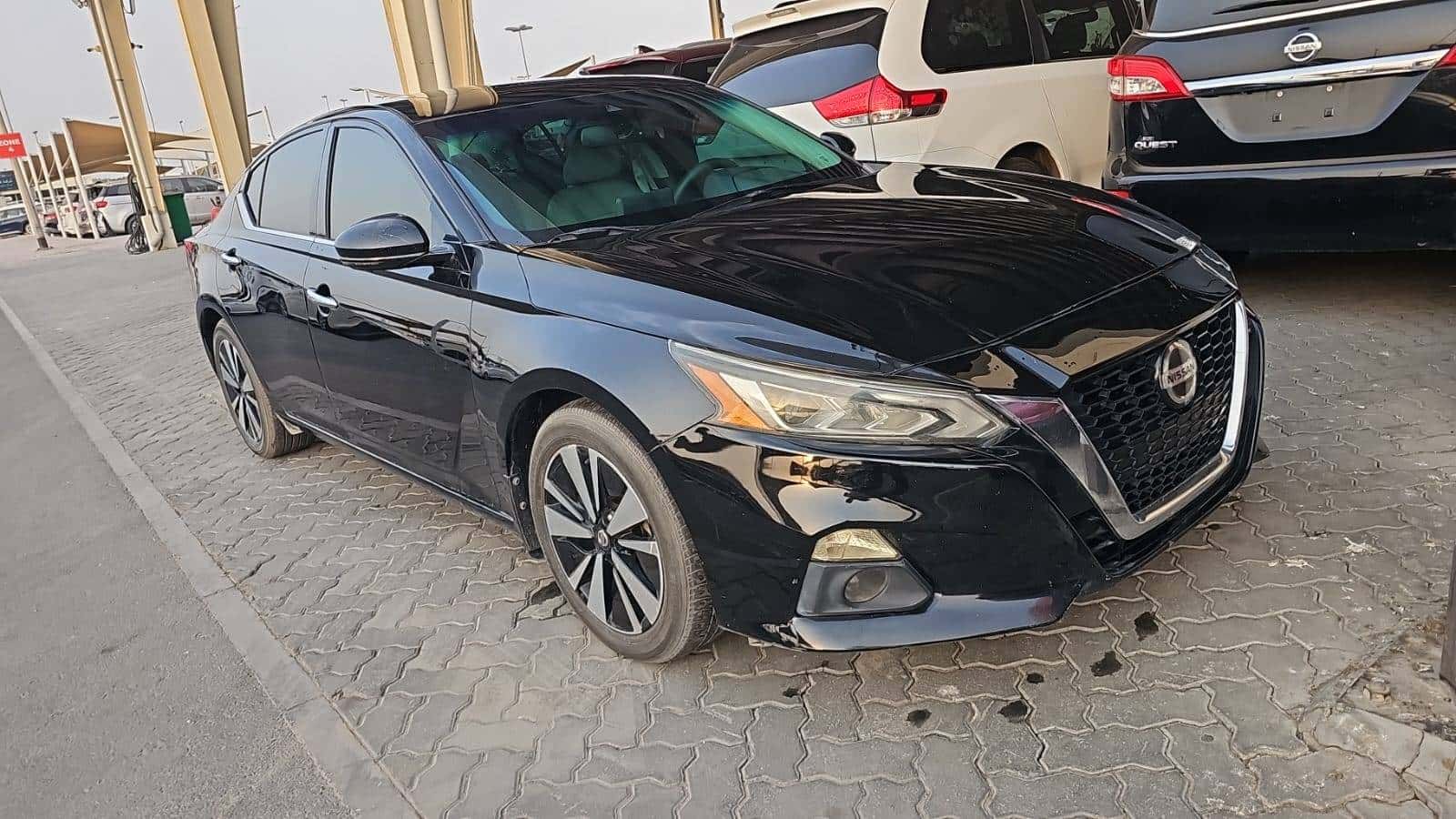 Nissan Altima 2019 thumbnail 1