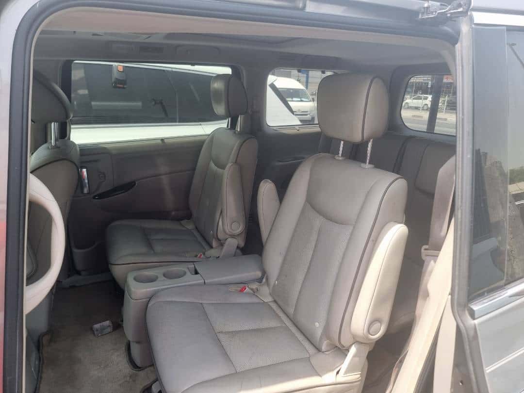 Nissan Quest 2012 thumbnail 5