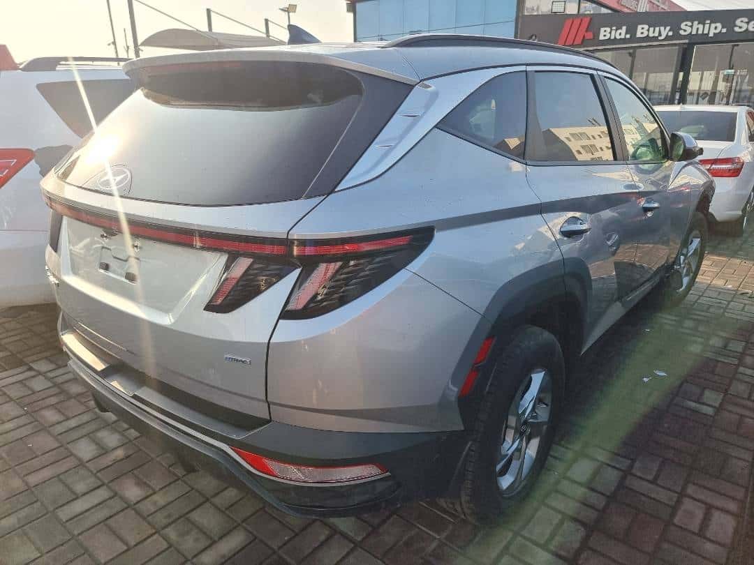 Hyundai Tucson 2022 thumbnail 2