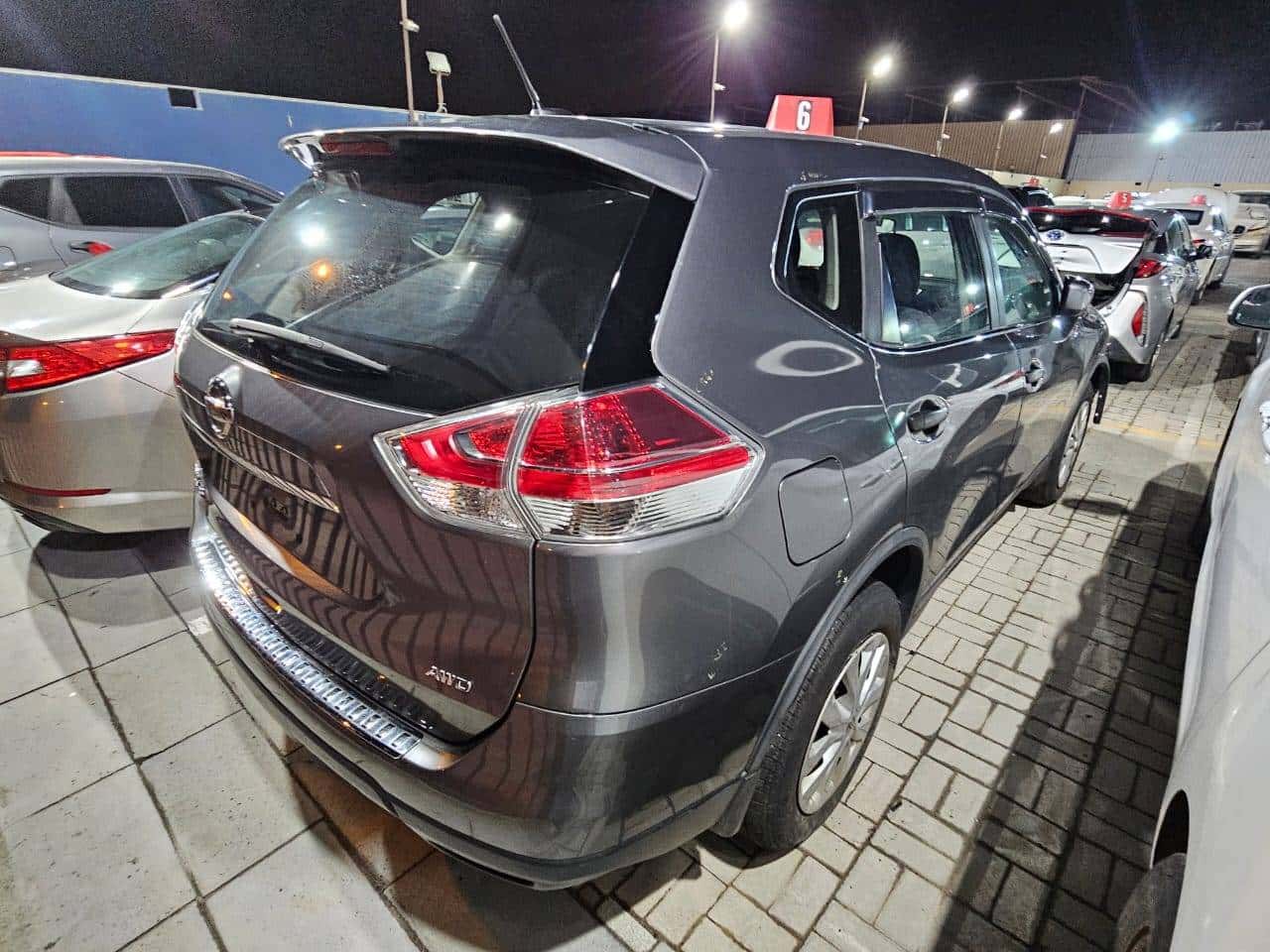 Nissan Rogue 2016 thumbnail 6