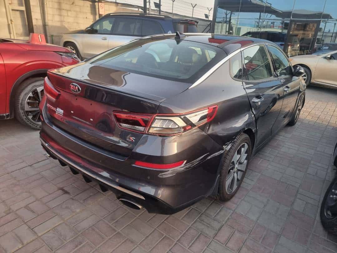 Kia Optima 2019 thumbnail 3