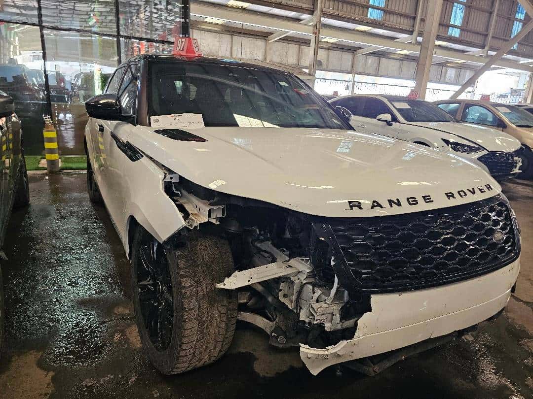 LAND ROVER RANGE ROVER VELAR R-DYNAMIC S - Exterior