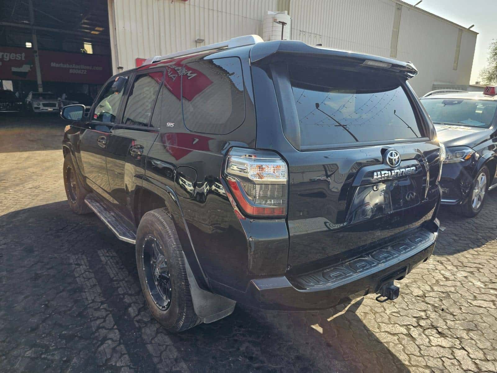 Toyota 4RUNNER SR5 2016 thumbnail 5