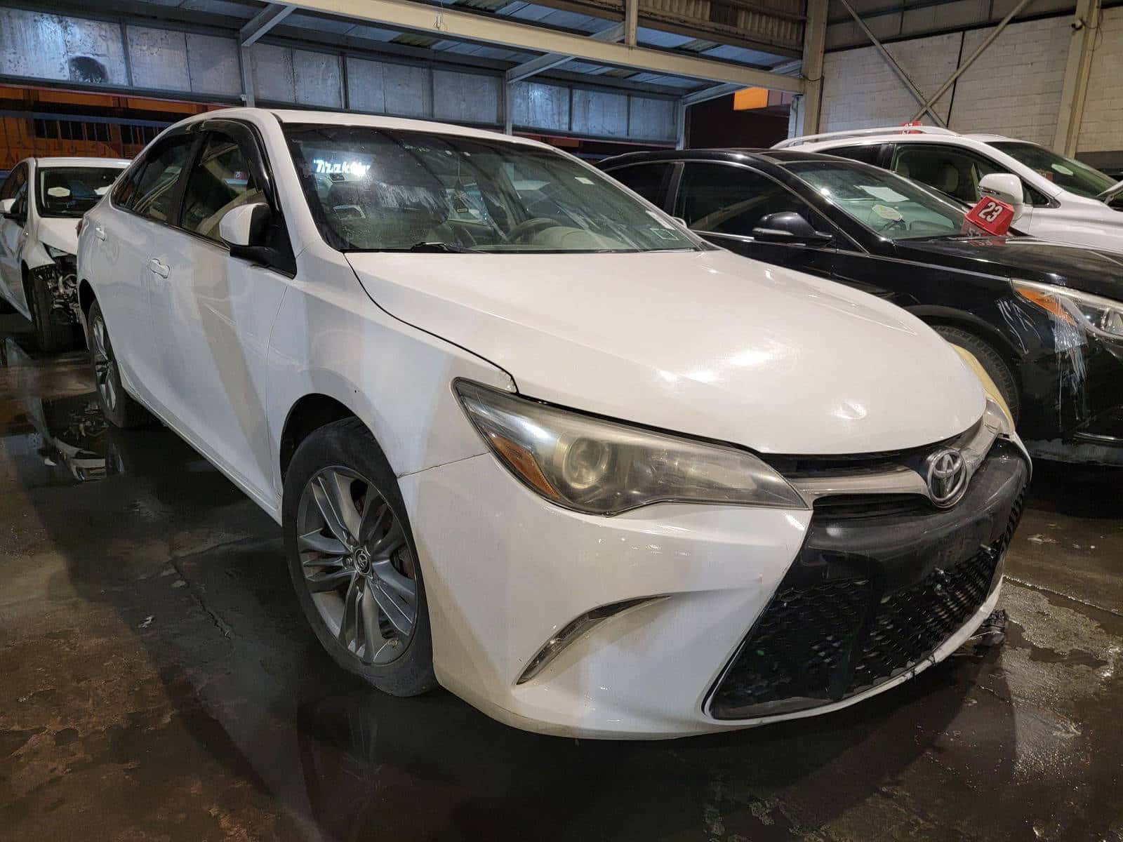 Toyota Camry 2015 thumbnail 3